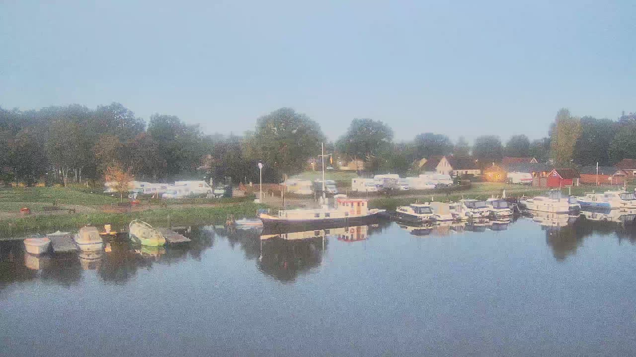 Archiv Foto Webcam Barßel: Bootshafen