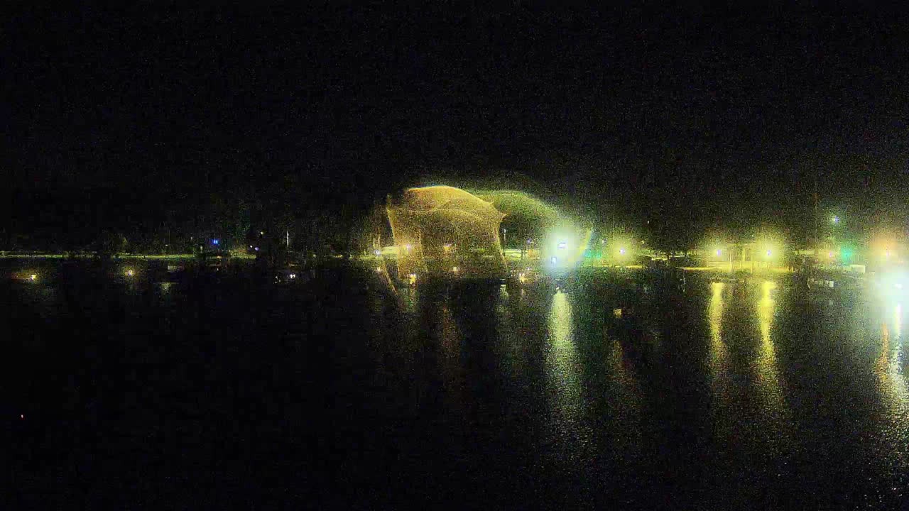 Archived image Webcam Barßel at the boat harbour