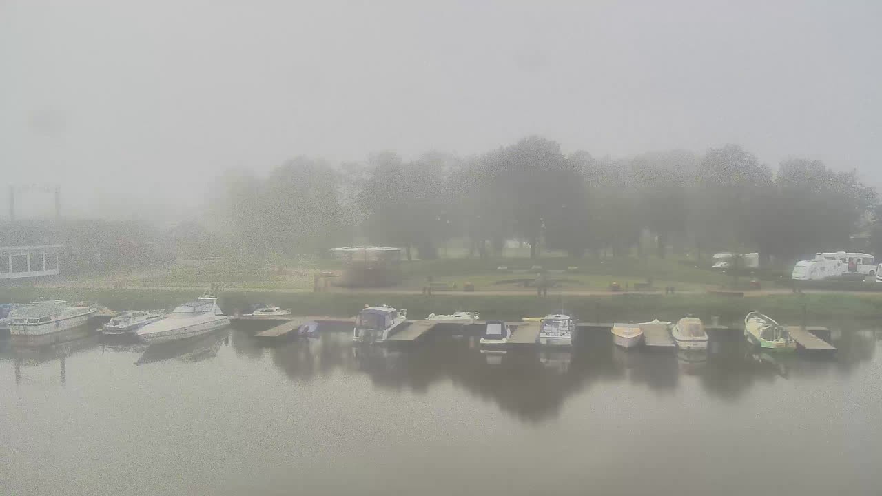Archived image Webcam Barßel at the boat harbour