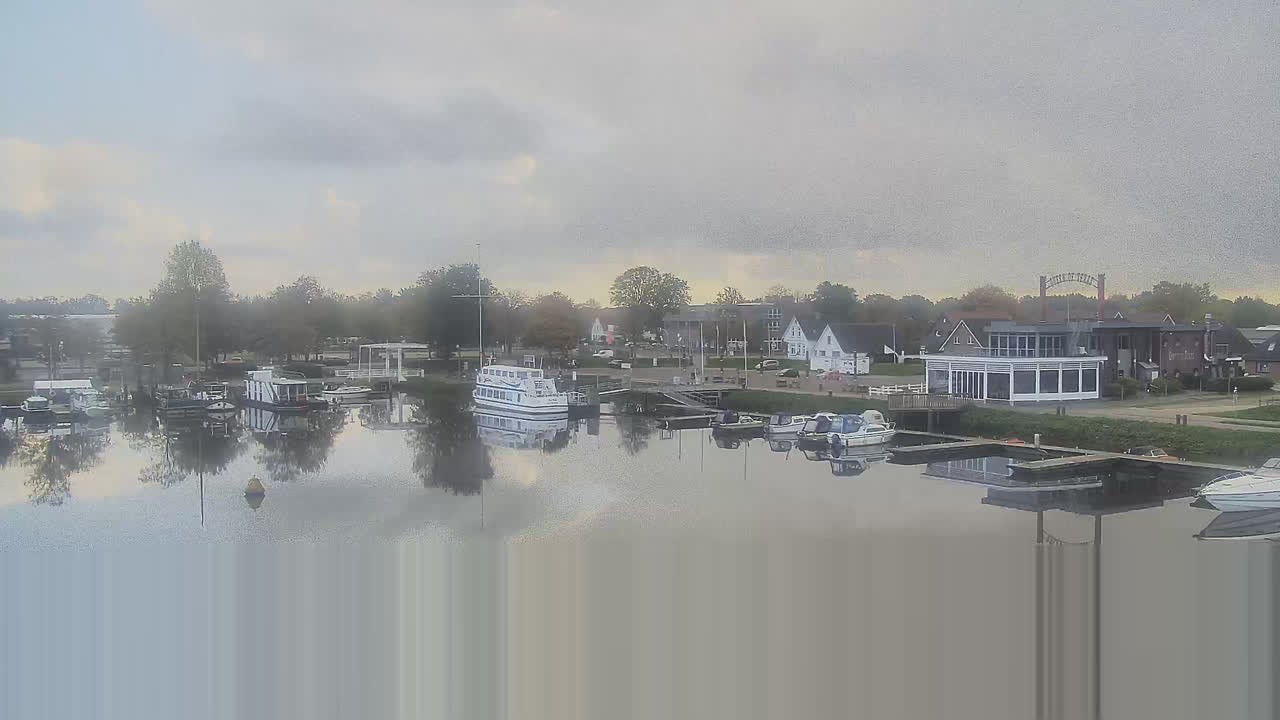 Archiv Foto Webcam Barßel: Bootshafen