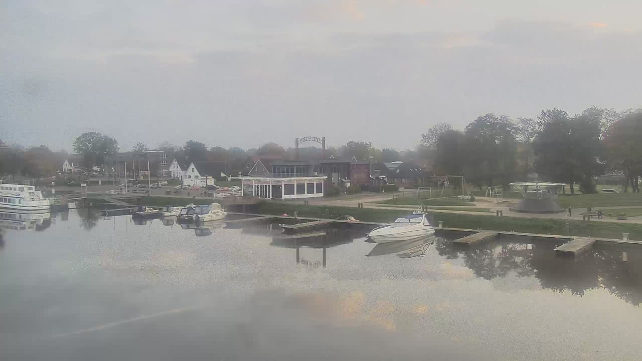 Archiv Foto Webcam Barßel: Bootshafen