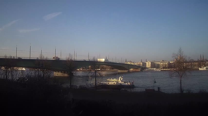 Archived image Webcam Kennedy Bridge in Bonn