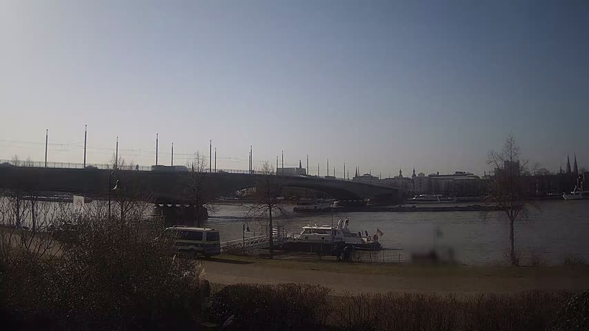 Archived image Webcam Kennedy Bridge in Bonn