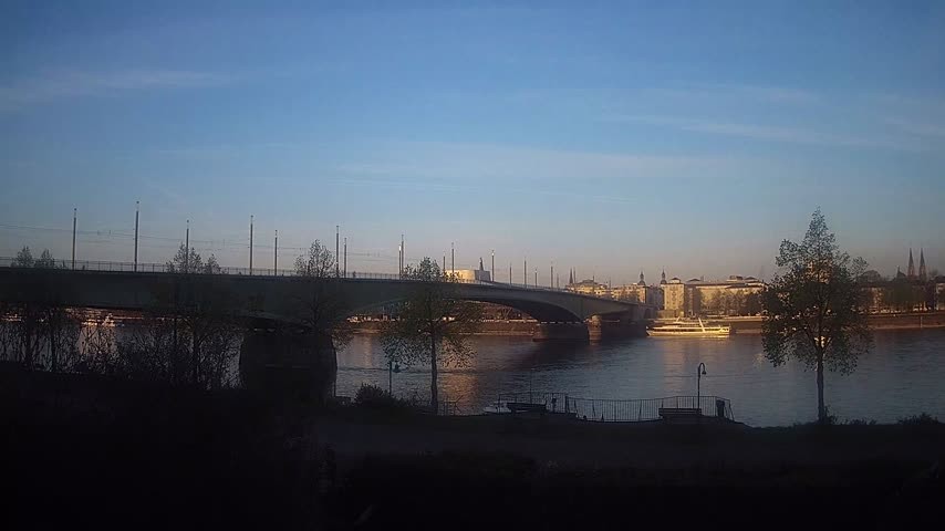Archived image Webcam Kennedy Bridge in Bonn