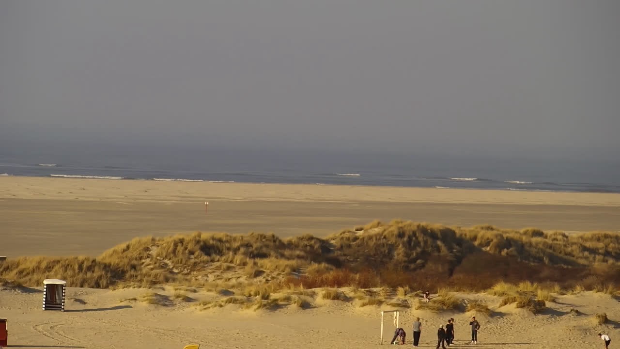 Archived image Webcam Borkum: Guest House Victoria