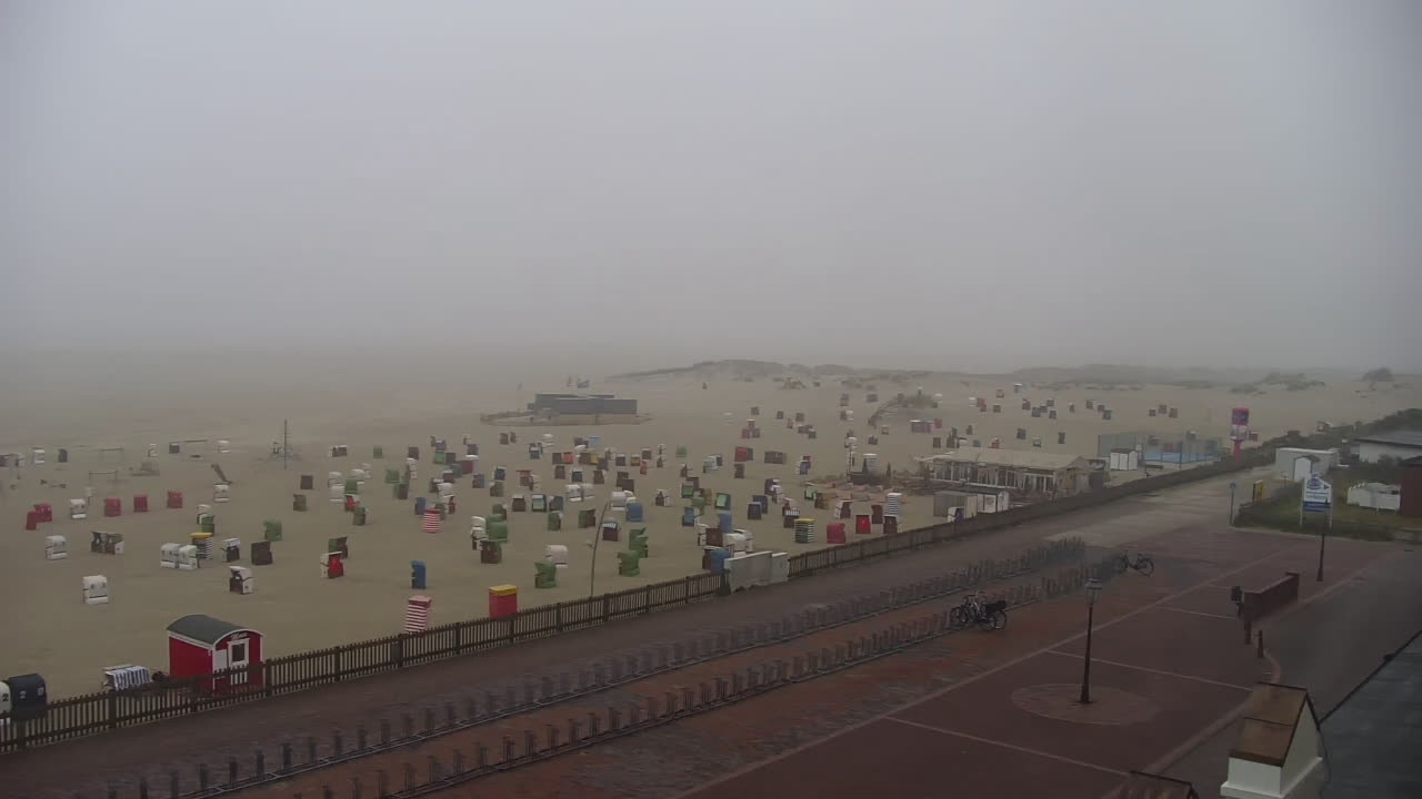 Archived image Webcam Borkum: Guest House Victoria
