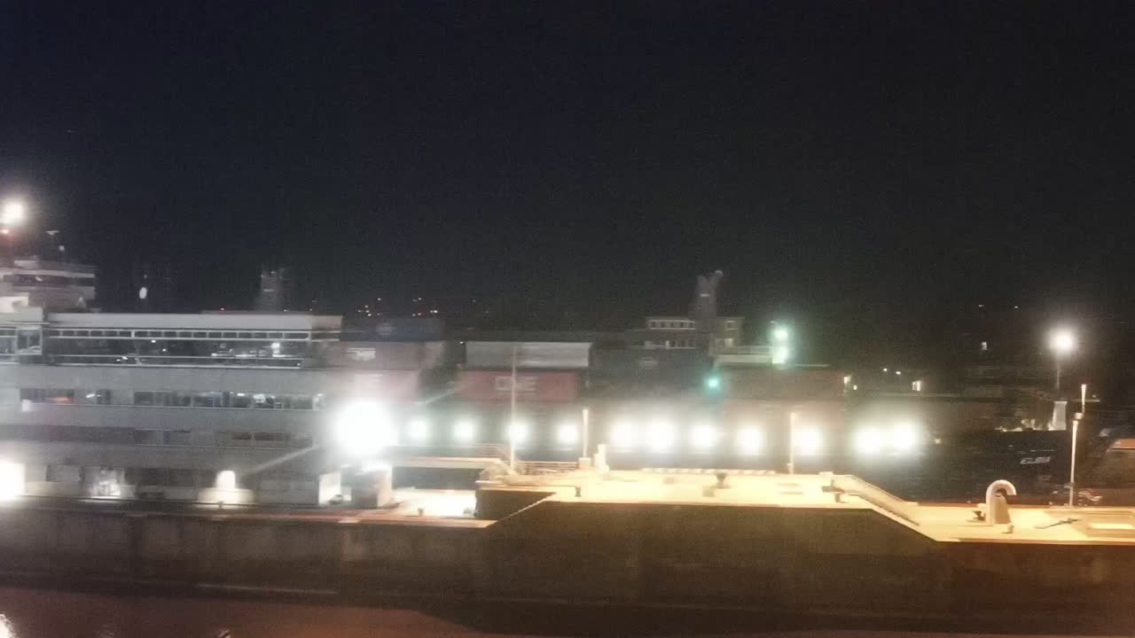 Archiv Foto Webcam Brunsbüttel: Schleusenkammern am Nord-Ostsee Kanal