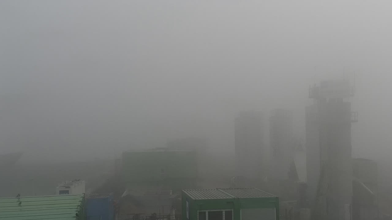 Archived image Webcam Brunsbüttel: Lock chambers on the Kiel Canal