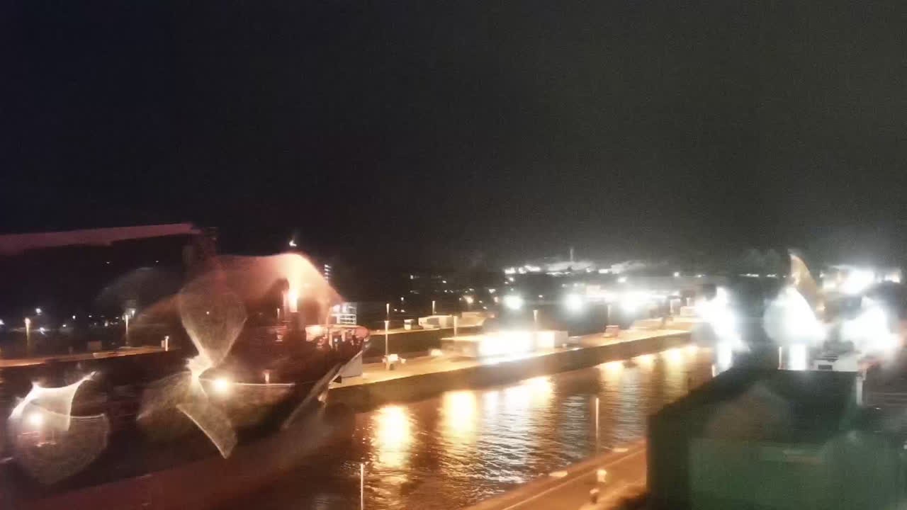 Archiv Foto Webcam Brunsbüttel: Schleusenkammern am Nord-Ostsee Kanal