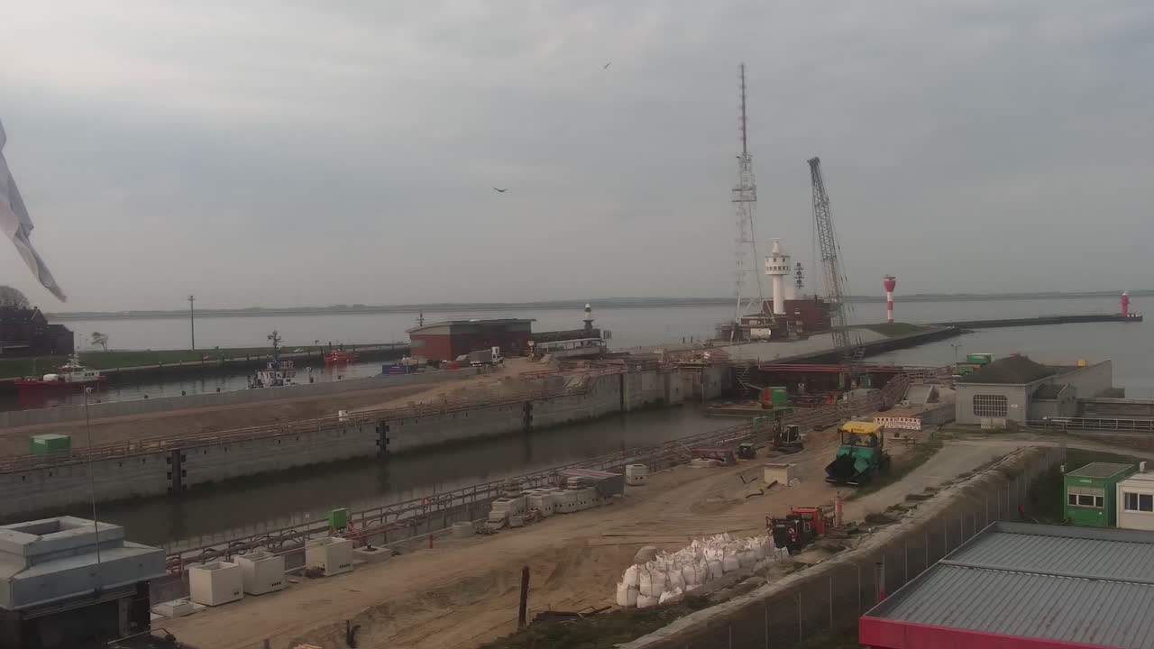 Archiv Foto Webcam Brunsbüttel: Schleusenkammern am Nord-Ostsee Kanal