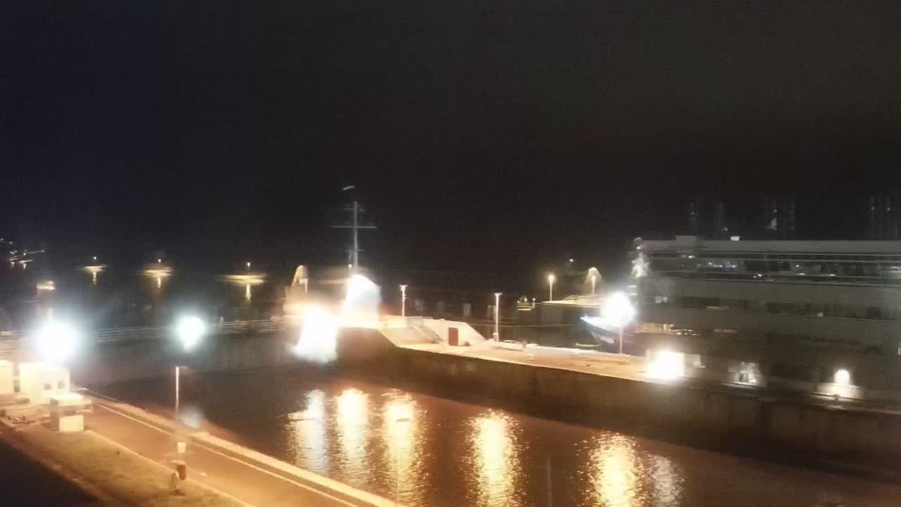 Archiv Foto Webcam Brunsbüttel: Schleusenkammern am Nord-Ostsee Kanal
