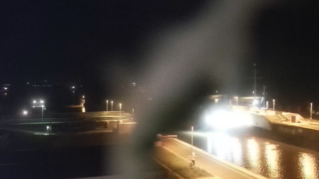 Archiv Foto Webcam Brunsbüttel: Schleusenkammern am Nord-Ostsee Kanal