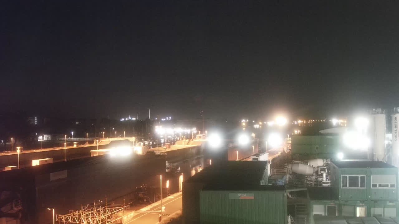 Archiv Foto Webcam Brunsbüttel: Schleusenkammern am Nord-Ostsee Kanal