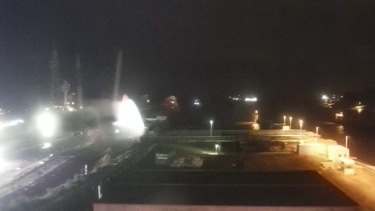 Archiv Foto Webcam Brunsbüttel: Schleusenkammern am Nord-Ostsee Kanal
