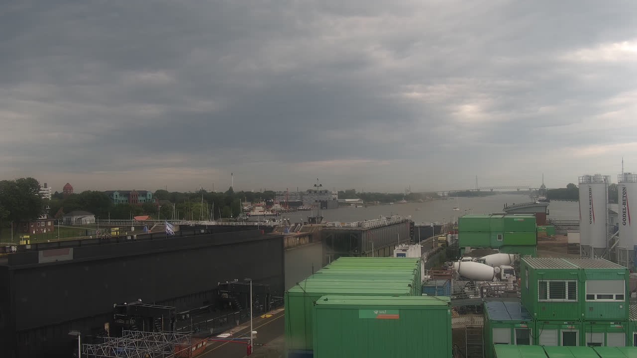 Archiv Foto Webcam Brunsbüttel: Schleusenkammern am Nord-Ostsee Kanal