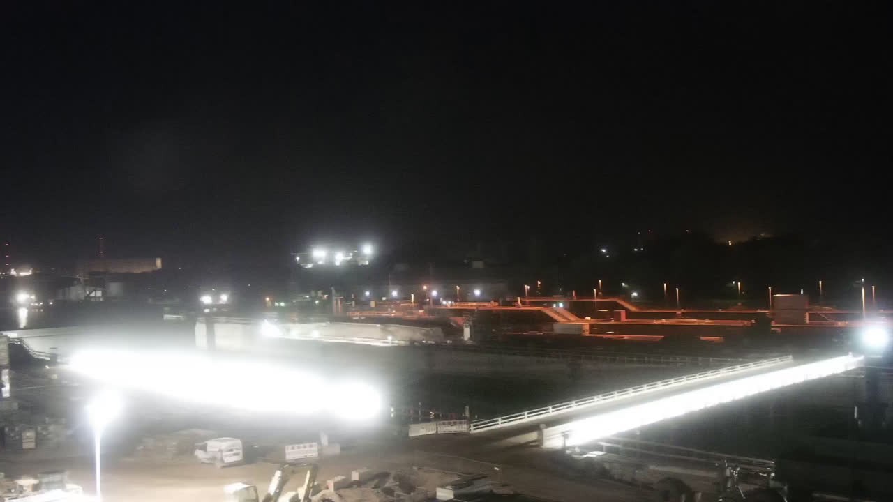 Archiv Foto Webcam Brunsbüttel: Schleusenkammern am Nord-Ostsee Kanal