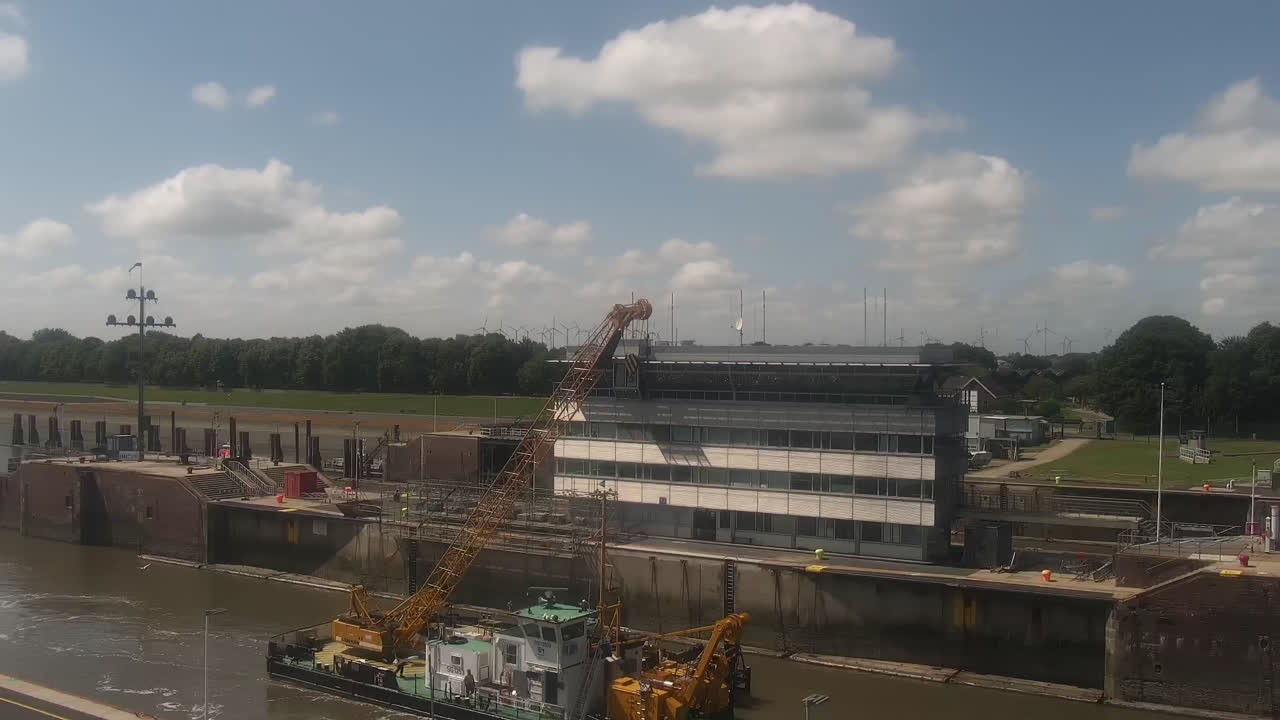 Archiv Foto Webcam Brunsbüttel: Schleusenkammern am Nord-Ostsee Kanal