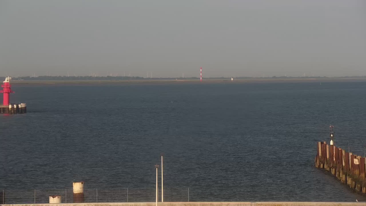 Archiv Foto Webcam Brunsbüttel: Schleusenkammern am Nord-Ostsee Kanal