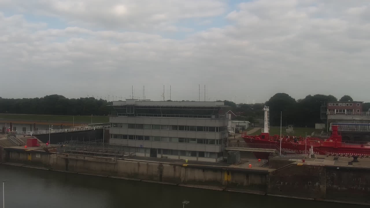 Archiv Foto Webcam Brunsbüttel: Schleusenkammern am Nord-Ostsee Kanal