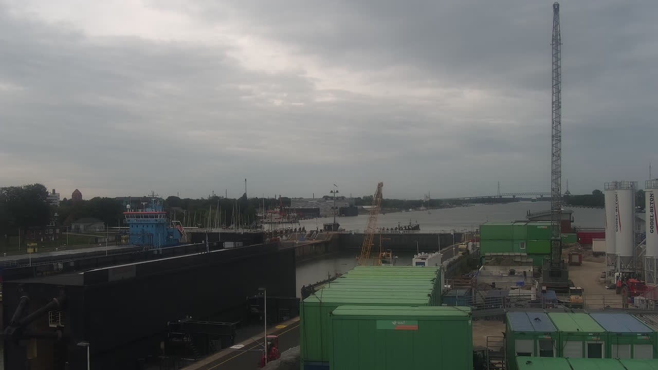 Archiv Foto Webcam Brunsbüttel: Schleusenkammern am Nord-Ostsee Kanal