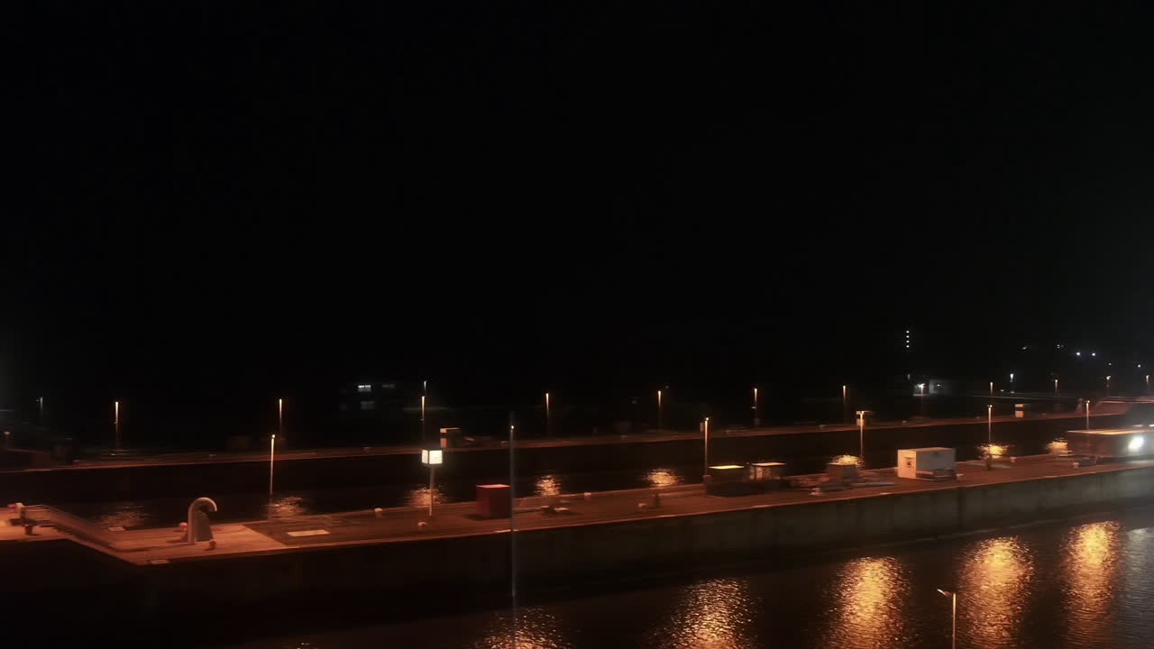 Archiv Foto Webcam Brunsbüttel: Schleusenkammern am Nord-Ostsee Kanal
