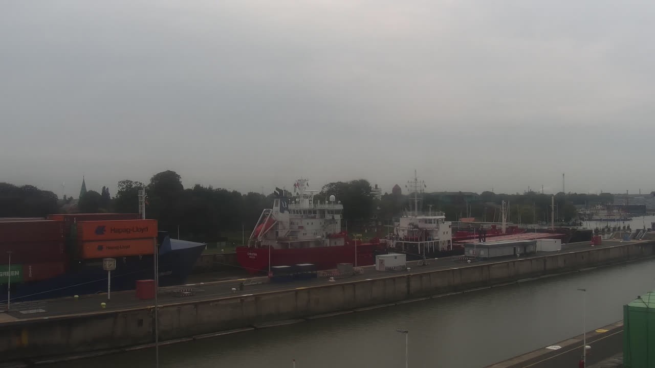 Archiv Foto Webcam Brunsbüttel: Schleusenkammern am Nord-Ostsee Kanal