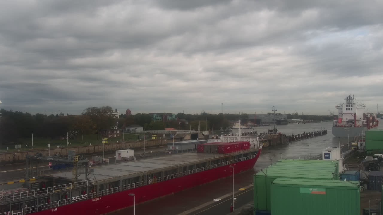 Archiv Foto Webcam Brunsbüttel: Schleusenkammern am Nord-Ostsee Kanal