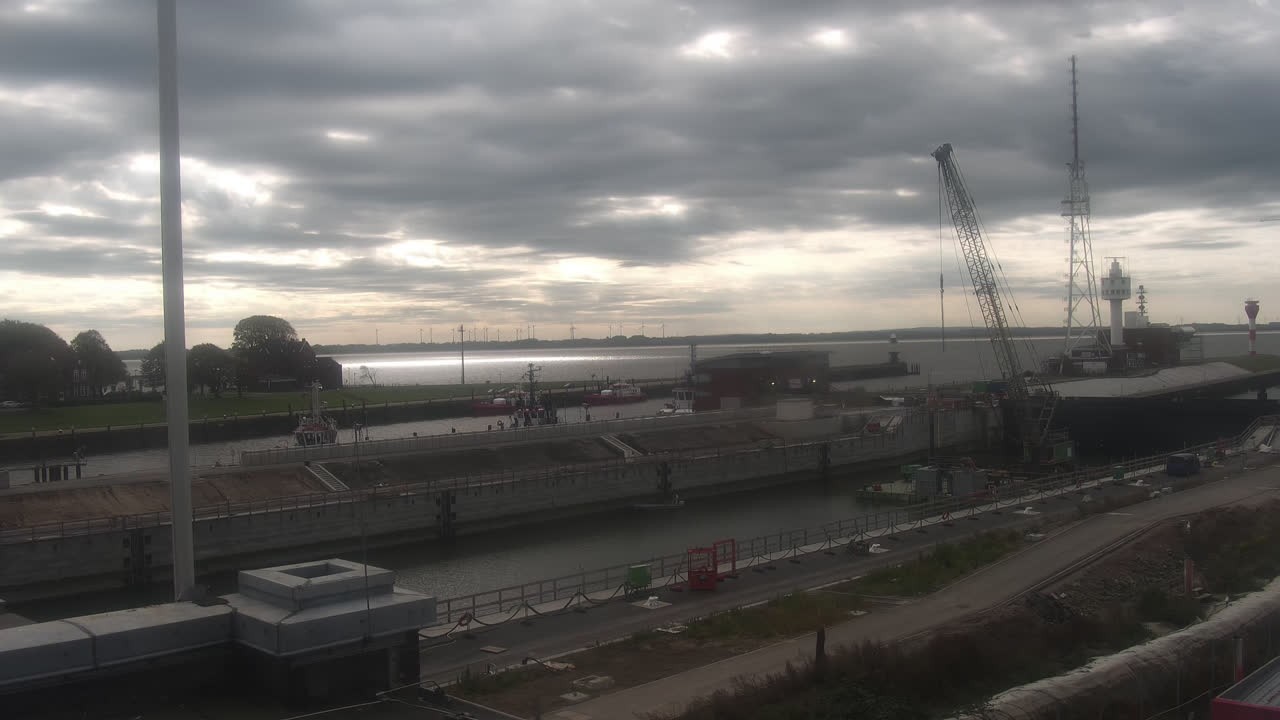 Archiv Foto Webcam Brunsbüttel: Schleusenkammern am Nord-Ostsee Kanal