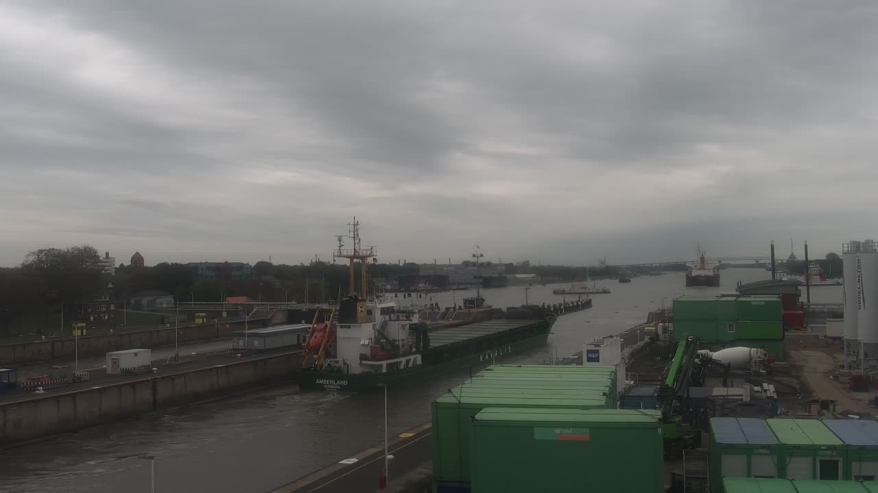 Archiv Foto Webcam Brunsbüttel: Schleusenkammern am Nord-Ostsee Kanal