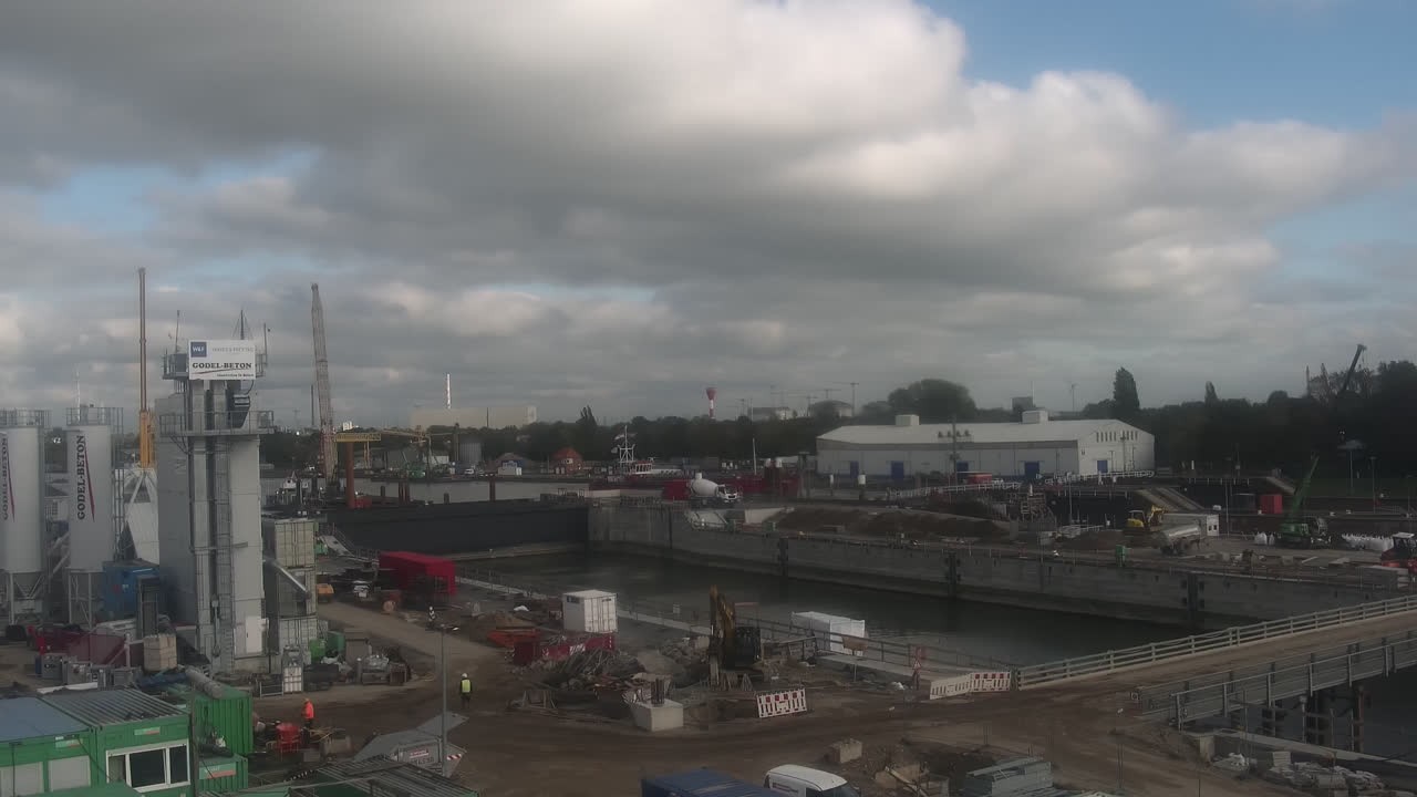 Archiv Foto Webcam Brunsbüttel: Schleusenkammern am Nord-Ostsee Kanal