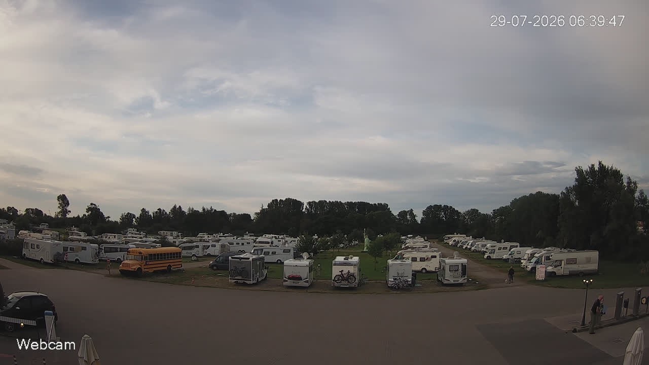 Archived image Webcam Damp: camper van park