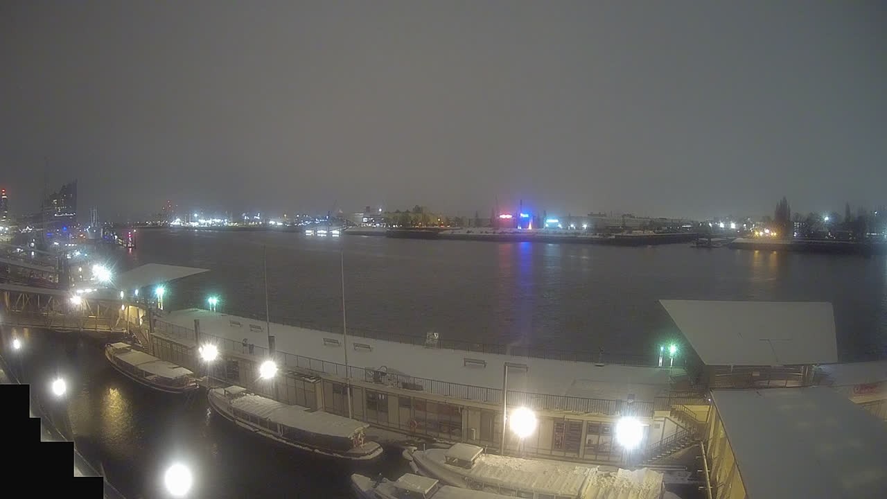 Archiv Foto Webcam Hamburg: Landungsbrücken