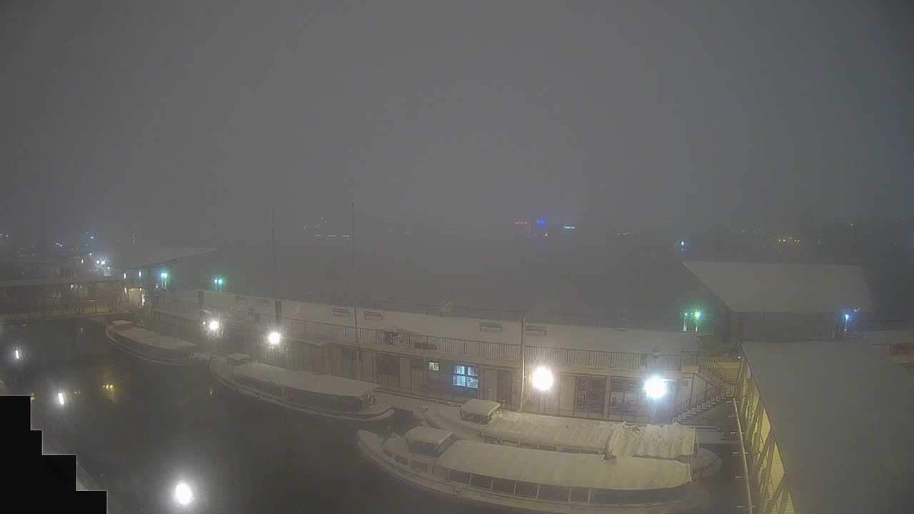 Archiv Foto Webcam Hamburg: Landungsbrücken