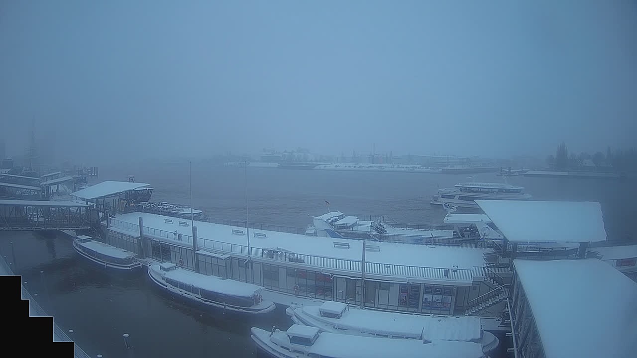 Archiv Foto Webcam Hamburg: Landungsbrücken