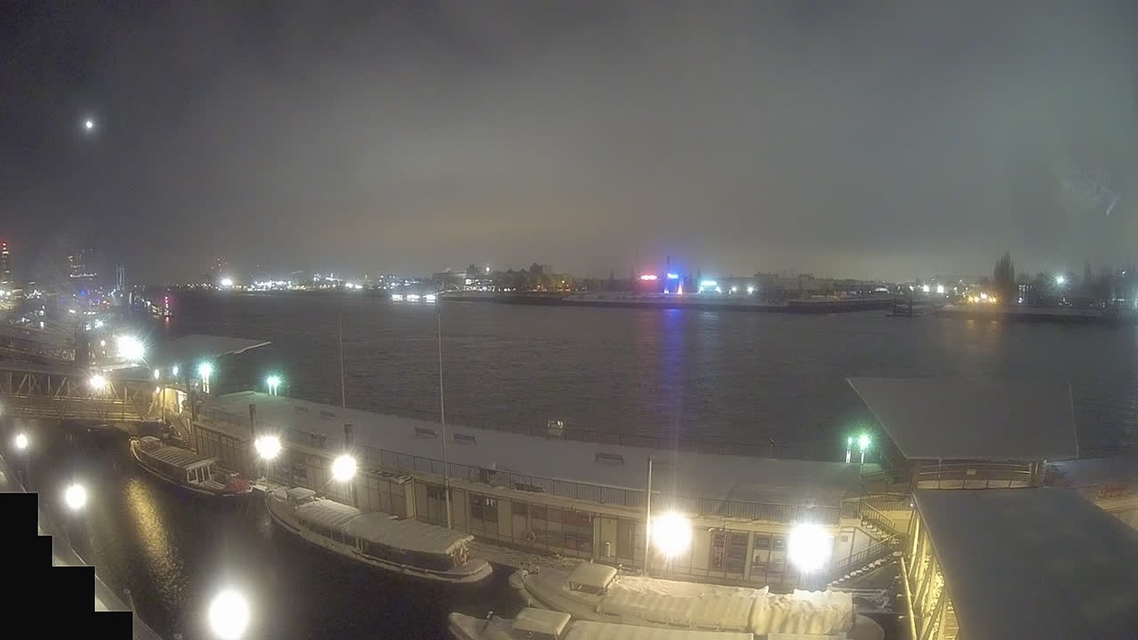 Archiv Foto Webcam Hamburg: Landungsbrücken