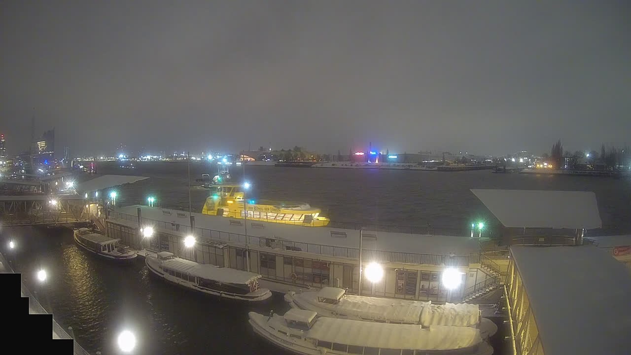 Archiv Foto Webcam Hamburg: Landungsbrücken