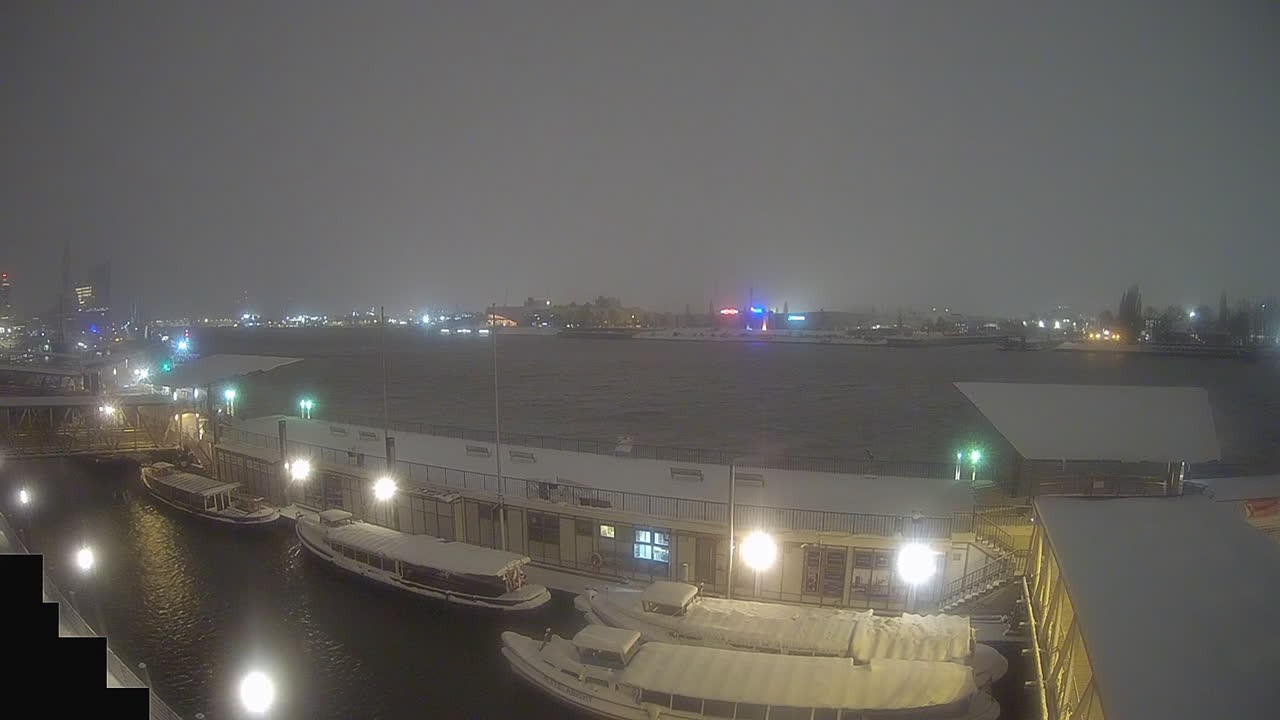 Archiv Foto Webcam Hamburg: Landungsbrücken