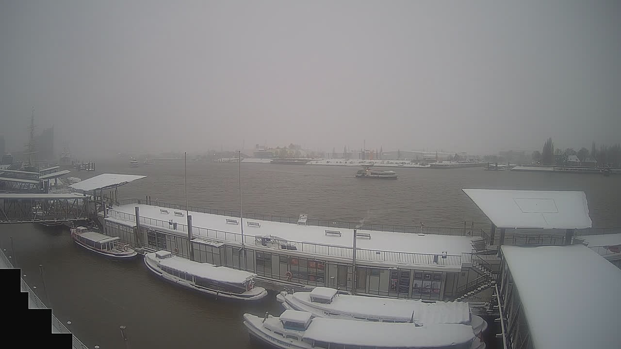 Archiv Foto Webcam Hamburg: Landungsbrücken