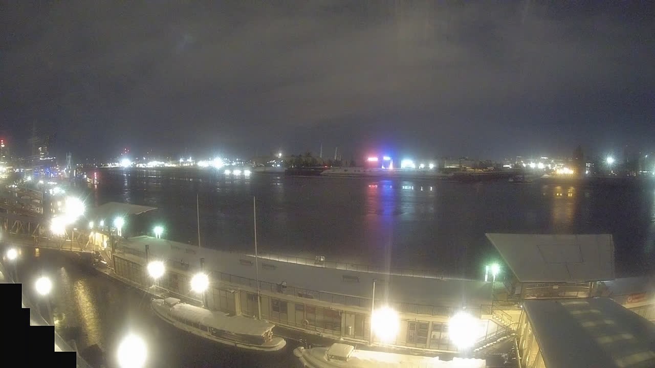 Archiv Foto Webcam Hamburg: Landungsbrücken