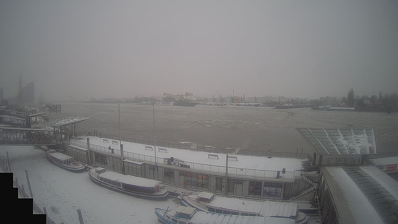 Archiv Foto Webcam Hamburg: Landungsbrücken