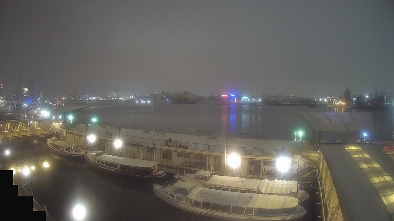 Archiv Foto Webcam Hamburg: Landungsbrücken