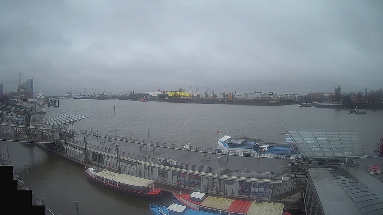 Archiv Foto Webcam Hamburg: Landungsbrücken