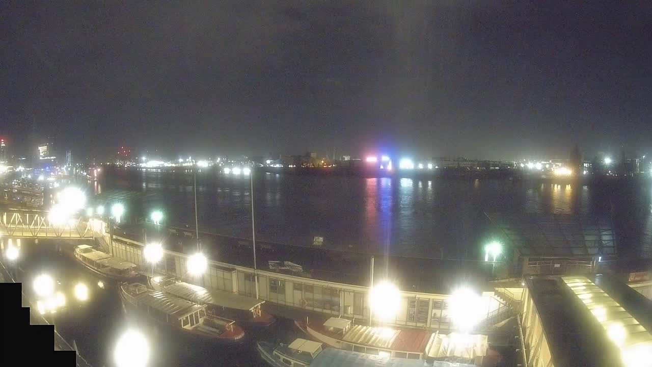 Archiv Foto Webcam Hamburg: Landungsbrücken