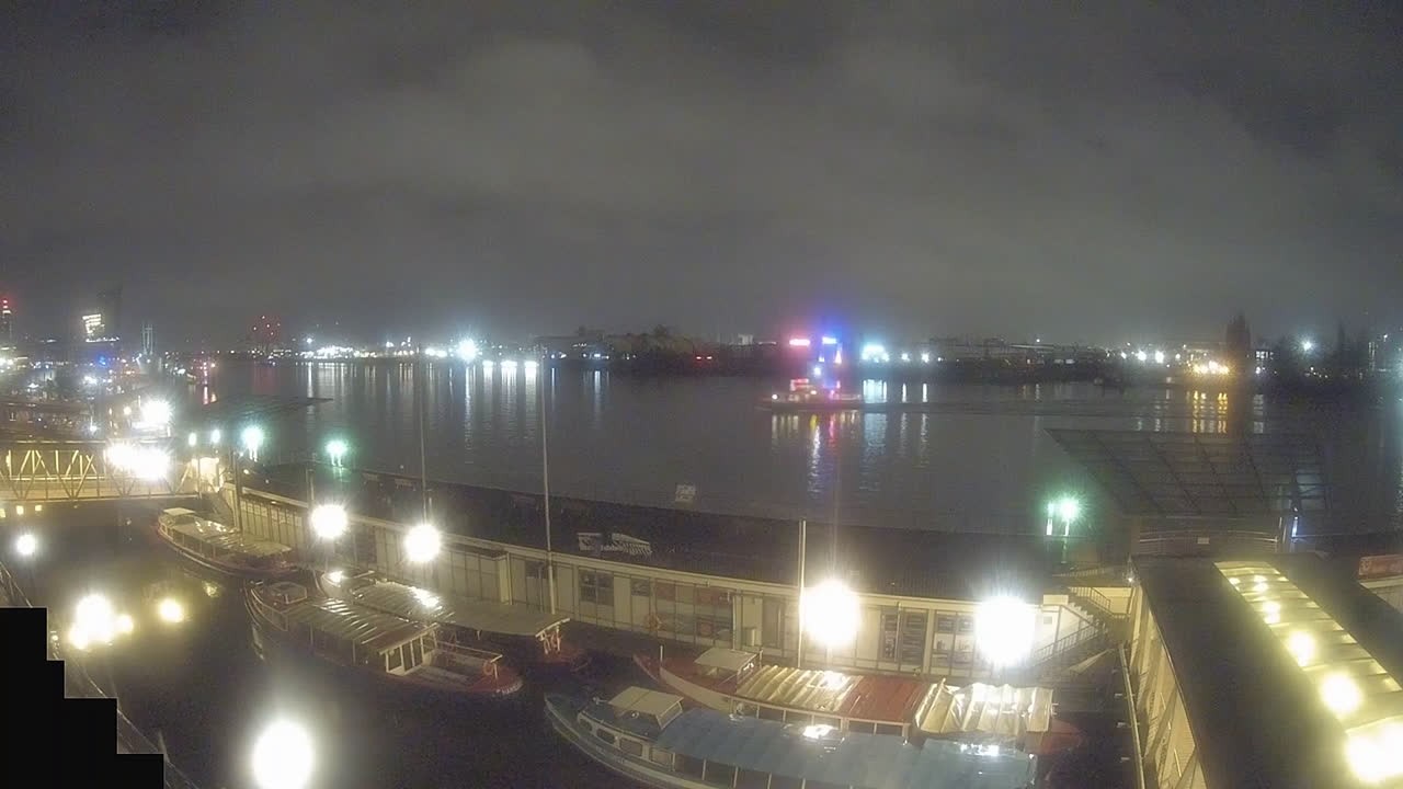 Archiv Foto Webcam Hamburg: Landungsbrücken