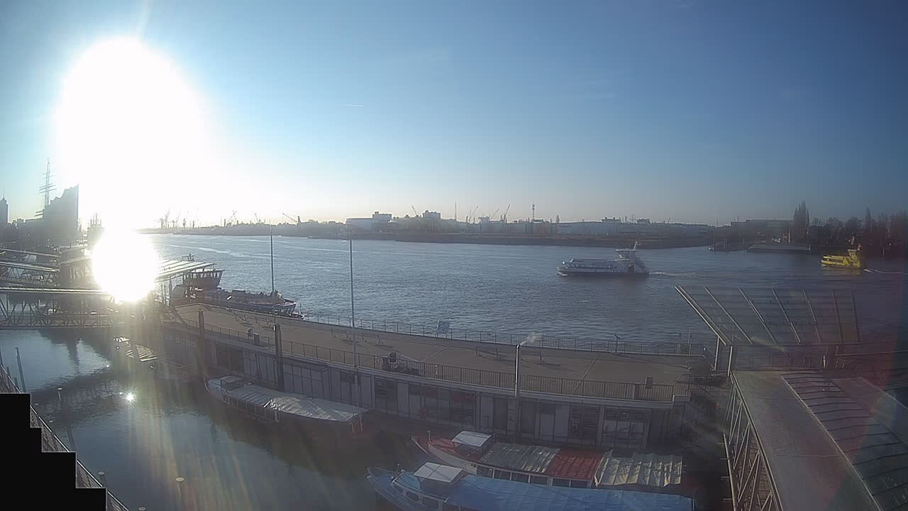 Archived image Webcam Hamburg: Cargo bridges