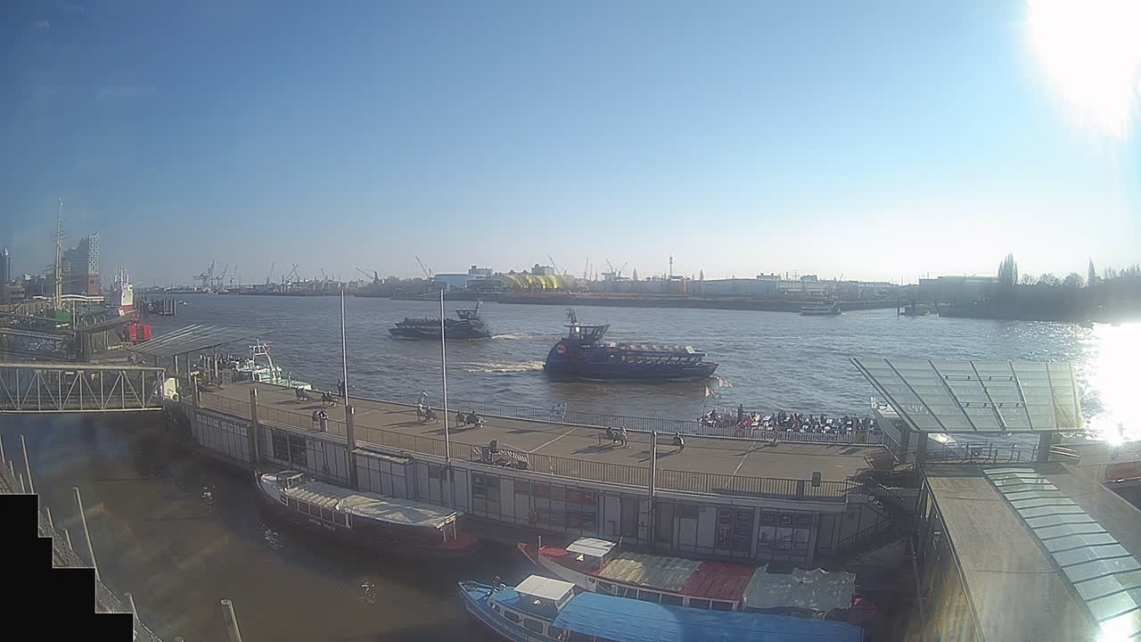 Archived image Webcam Hamburg: Cargo bridges