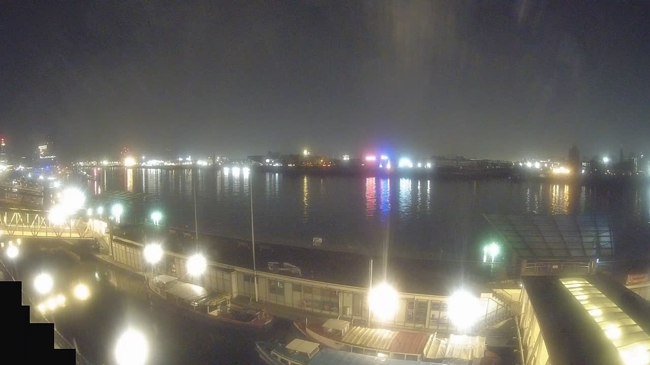 Archiv Foto Webcam Hamburg: Landungsbrücken