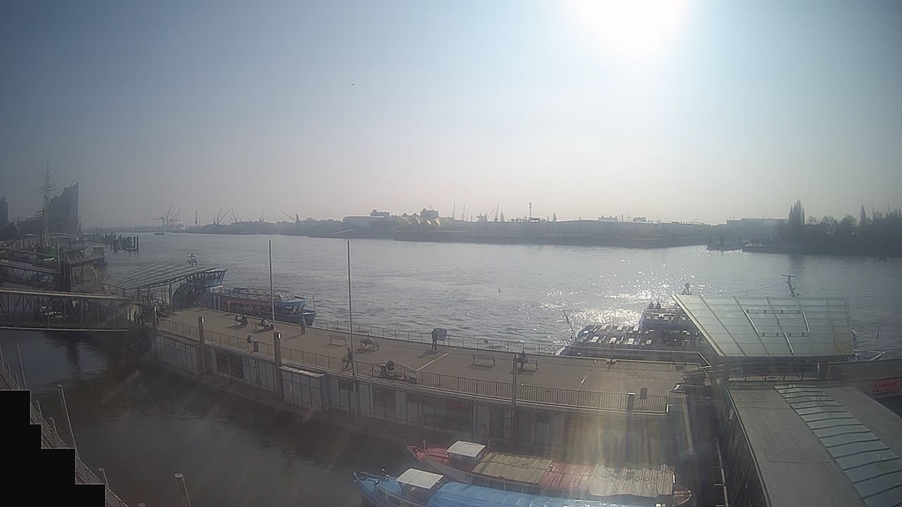 Archived image Webcam Hamburg: Cargo bridges