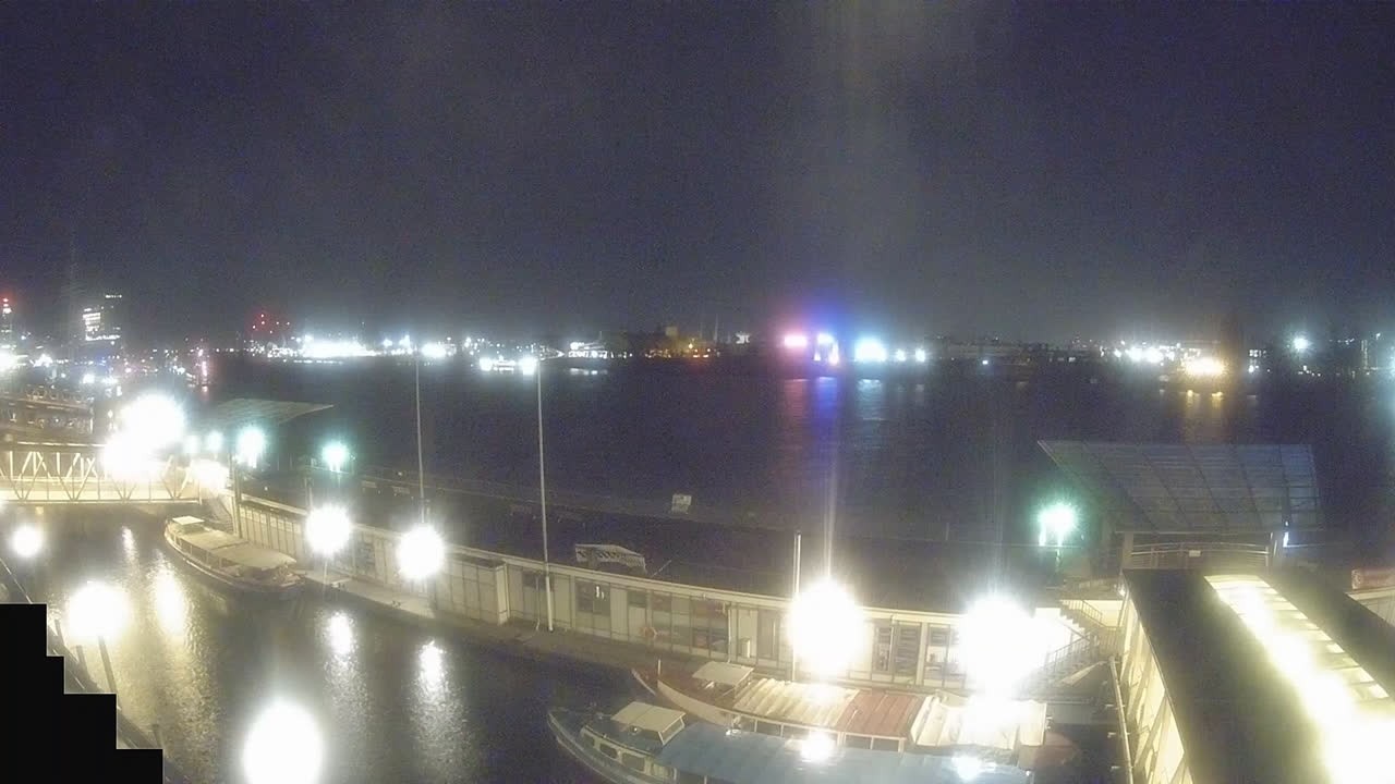 Archiv Foto Webcam Hamburg: Landungsbrücken