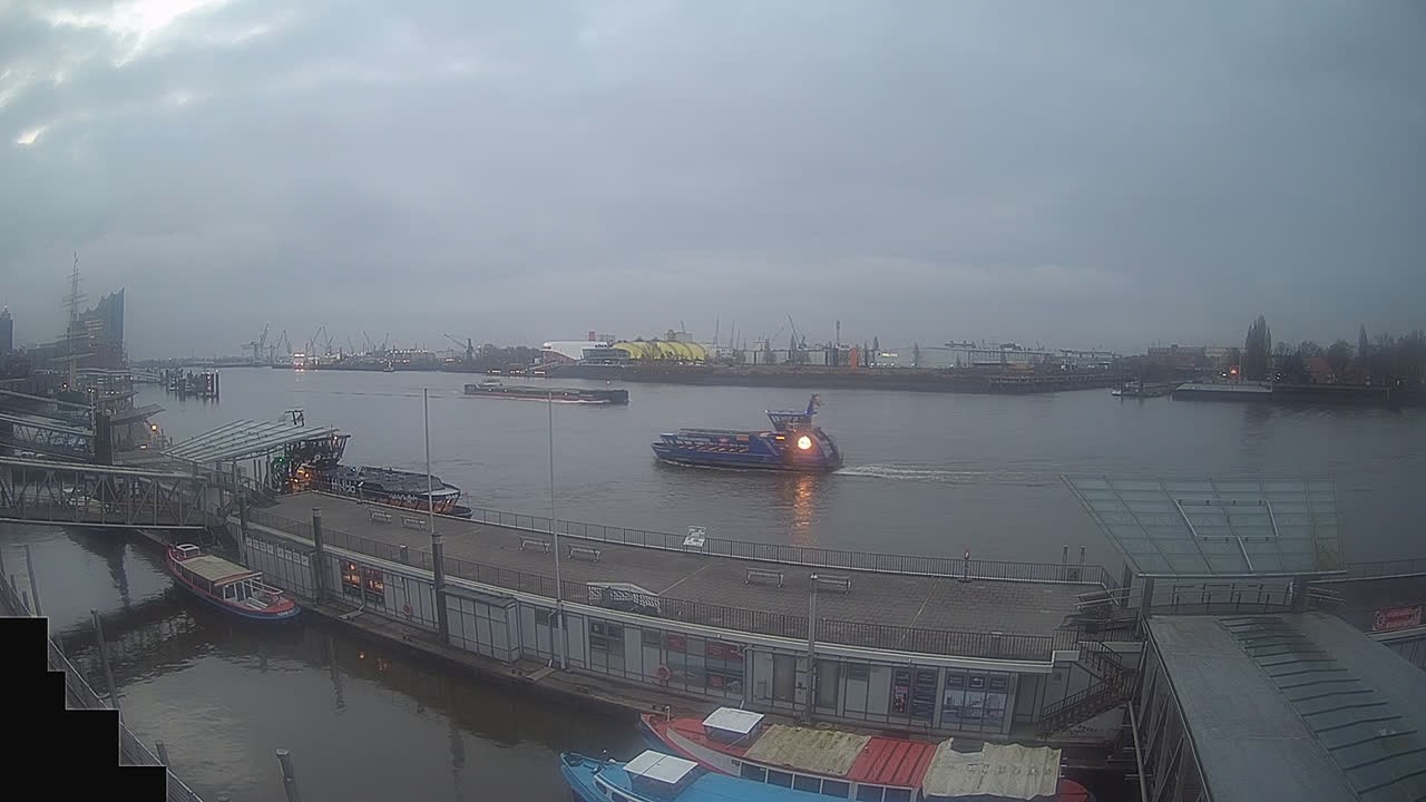 Archived image Webcam Hamburg: Cargo bridges